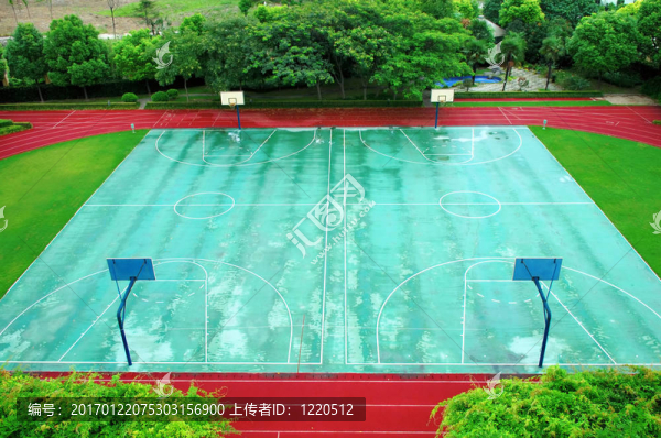 室外籃球場