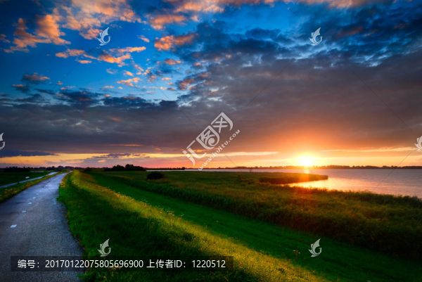 鄉(xiāng)村路與日落