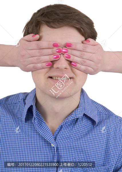 有蓋眼睛的人