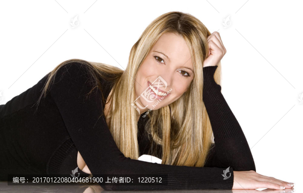 隨意的金發(fā)