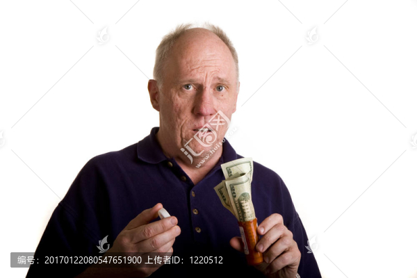 老家伙的錢在處方瓶