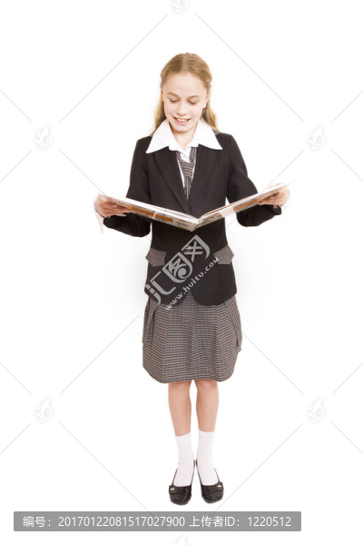 讀一本書的女孩