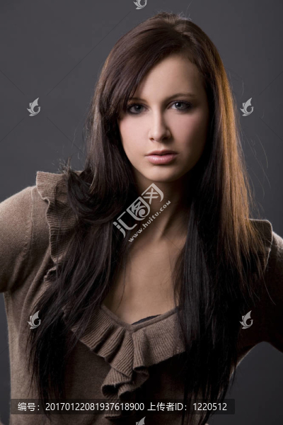 美麗的黑發(fā)-匯圖網(wǎng) www.fosd68.com 美麗的黑發(fā)