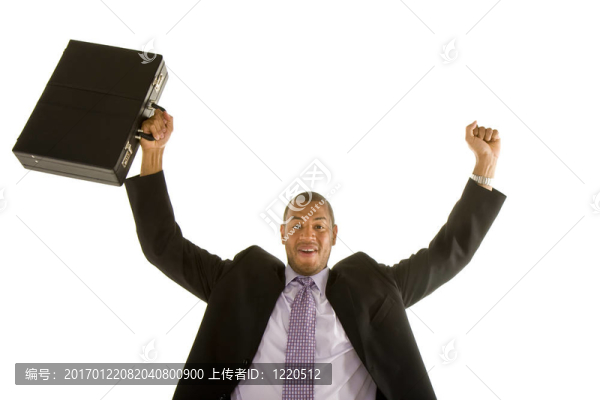 黑衣人舉拳頭和公文包