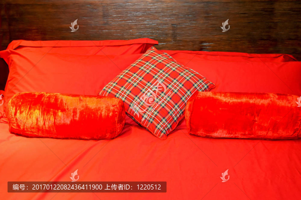 紅色的寢具