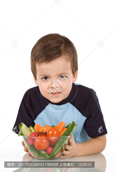 健康蔬菜男孩