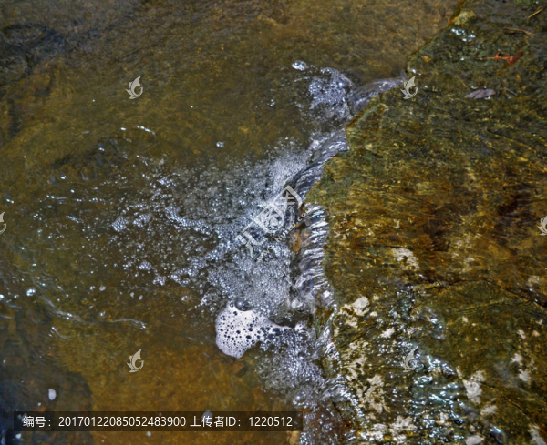 潺潺流水
