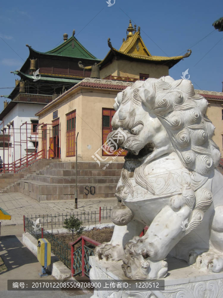 甘丹寺寺在烏蘭巴托；蒙古