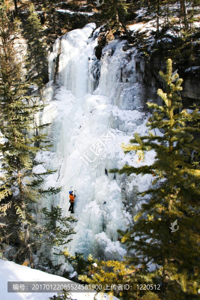 Frozen,Waterfall山登山者