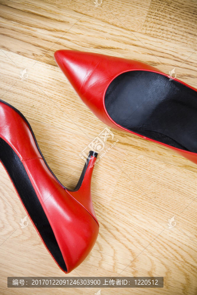 性感的紅色鞋子-匯圖網(wǎng) www.fosd68.com 性感的紅色鞋子