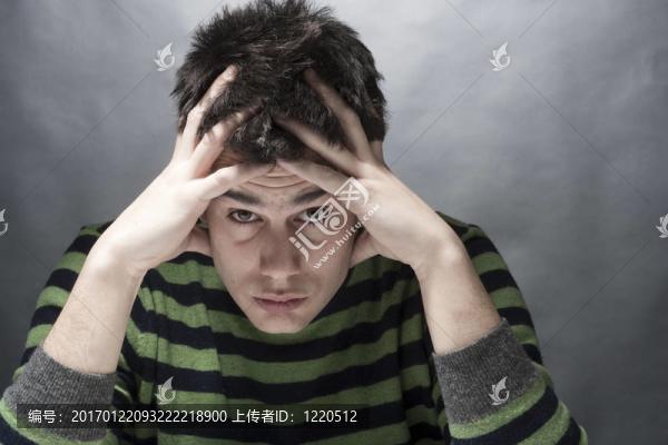 年輕的悲傷的男人的肖像