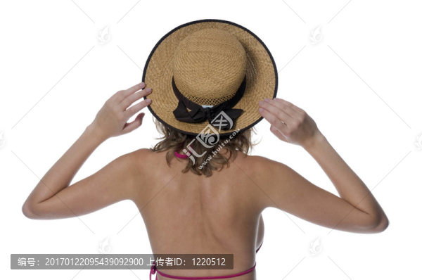戴帽子的女孩