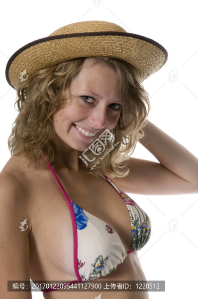 戴帽子的女孩