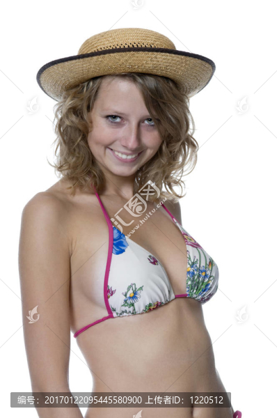 戴帽子的女孩