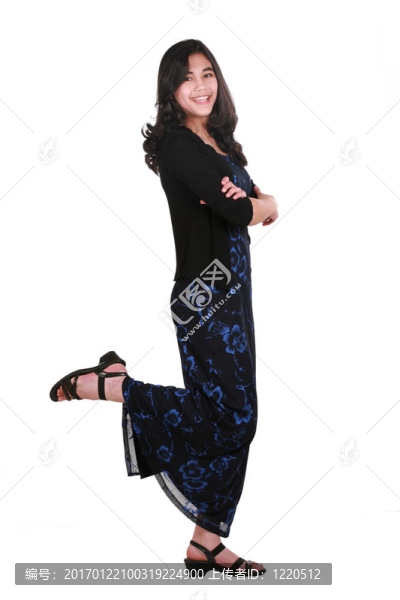 穿著優(yōu)雅的少女