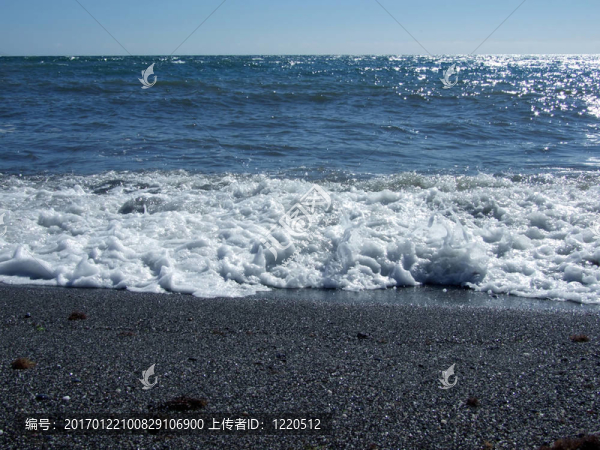 黑海海岸的波浪