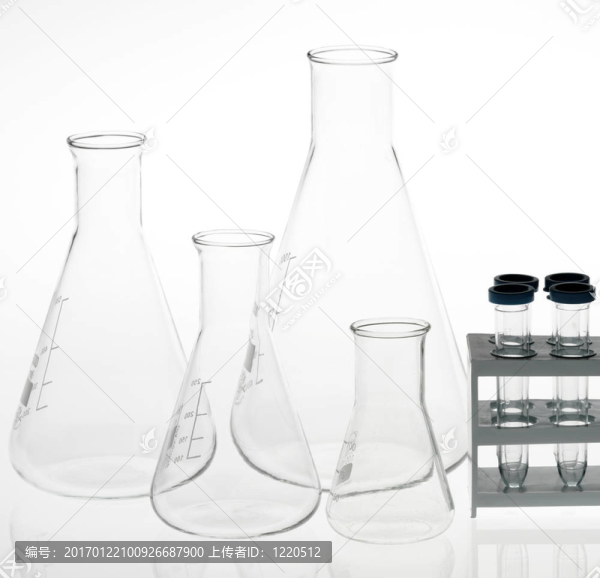 實驗室各種玻璃器皿