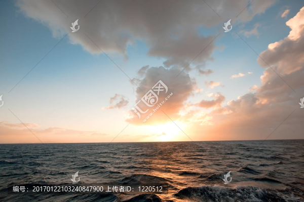 海洋和陽(yáng)光