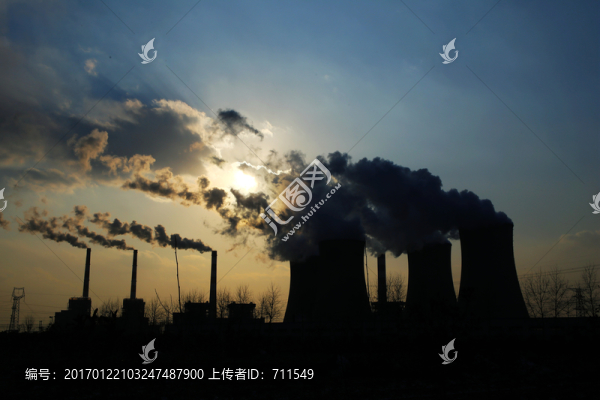 冬日黃昏的發(fā)電廠