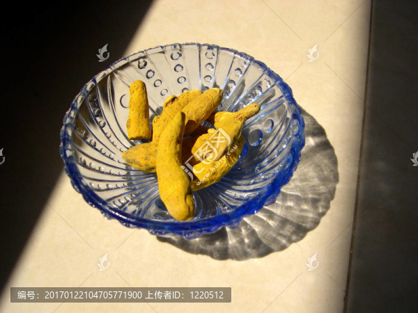 在藍(lán)色的碗姜：1