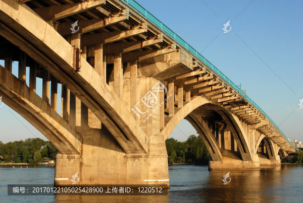 地鐵橋；基輔；UA