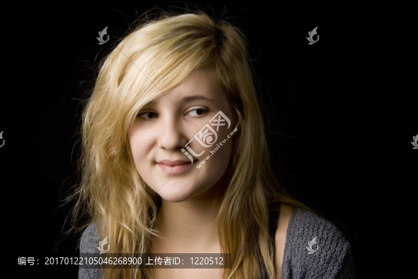 年輕美麗的少女