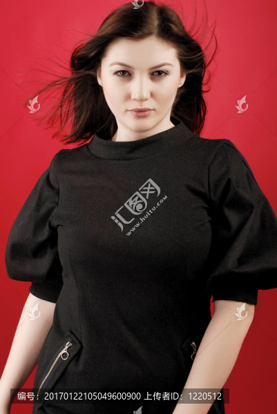 工作室里的一個(gè)女人的肖像