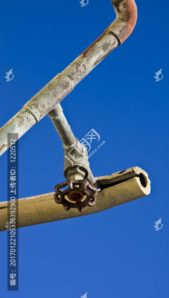 老Rusty,Pipes