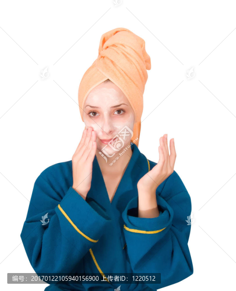 一個(gè)年輕的女孩；做化妝品包裝。分離