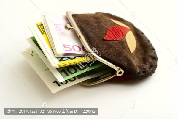 裝滿歐元的錢包