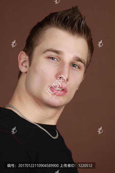 年輕人-匯圖網(wǎng) www.fosd68.com 年輕人