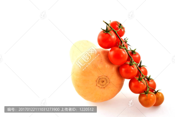 南瓜和一堆西紅柿