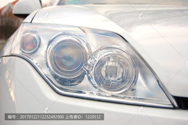 汽車前照燈