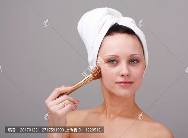 化妝刷女人