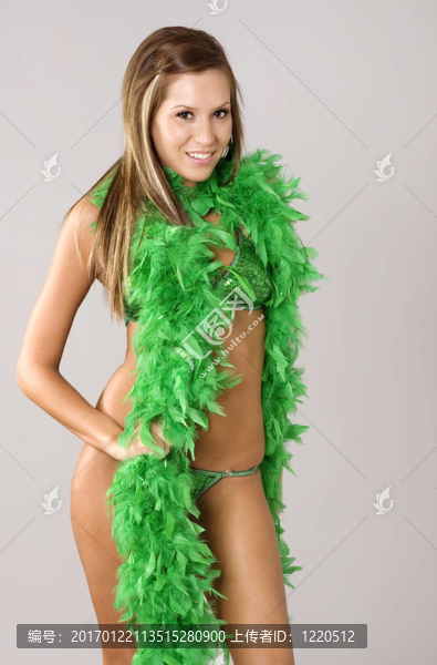 年輕漂亮的女人