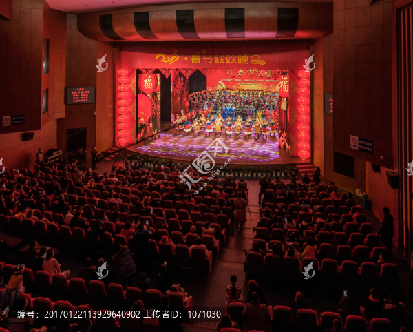 春節(jié)聯(lián)歡晚會