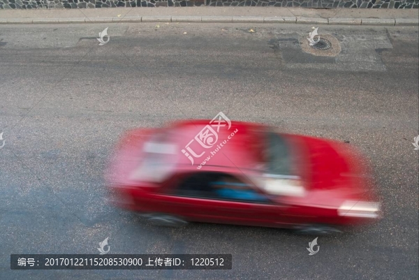 很快的車