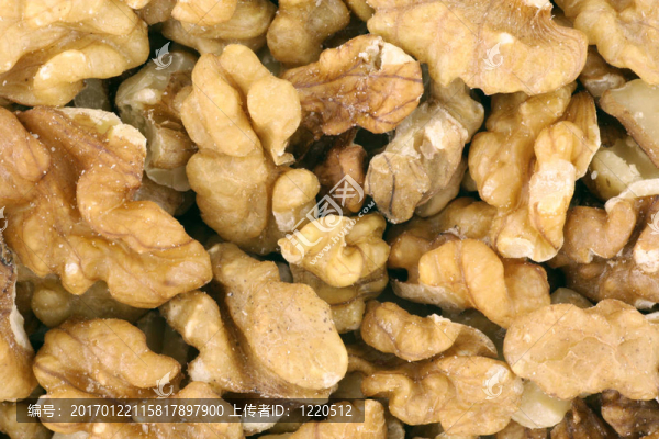 帶殼的核桃