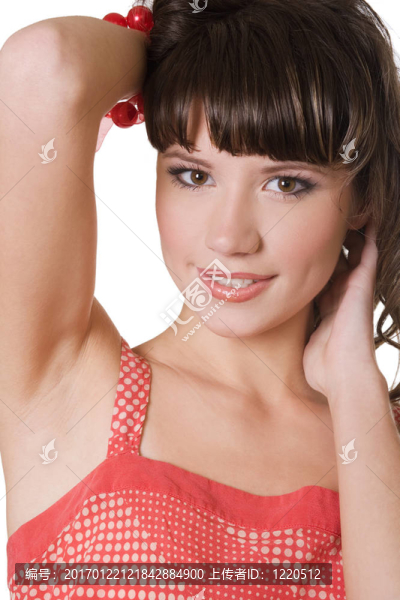 美麗的女孩是白色的孤立