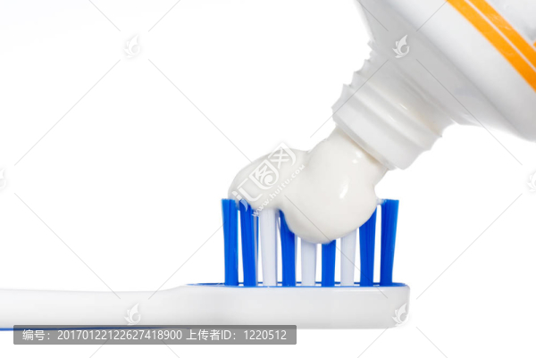 牙刷和牙膏