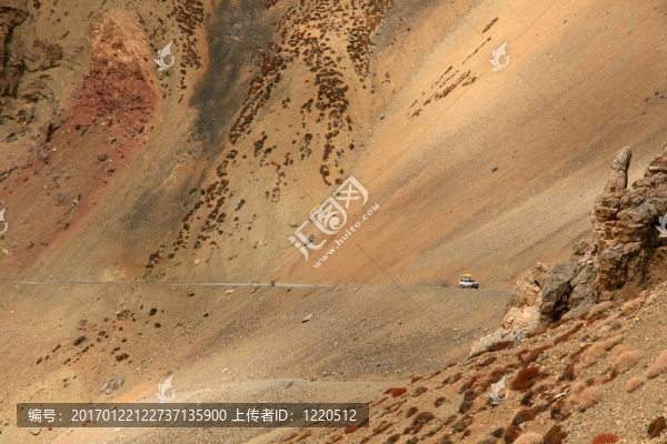穿越默納利山立；印度