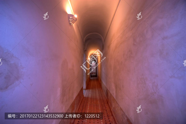 與長(zhǎng)廊