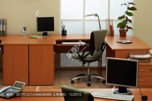 現(xiàn)代與輕型辦公室