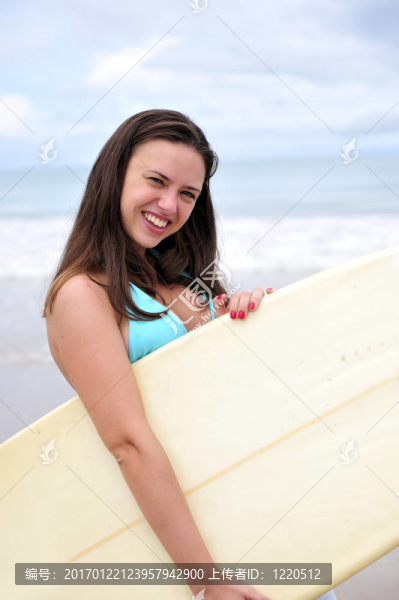 沖浪女孩