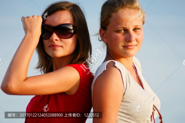 女人