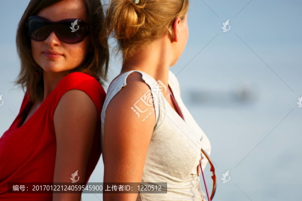 女人