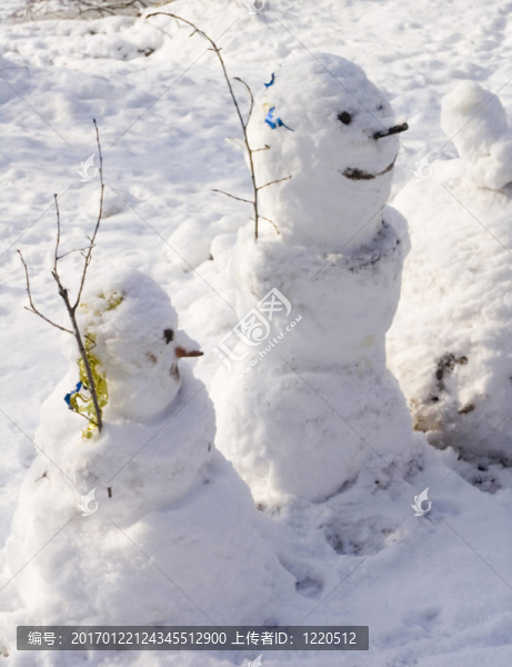 兩個(gè)雪人