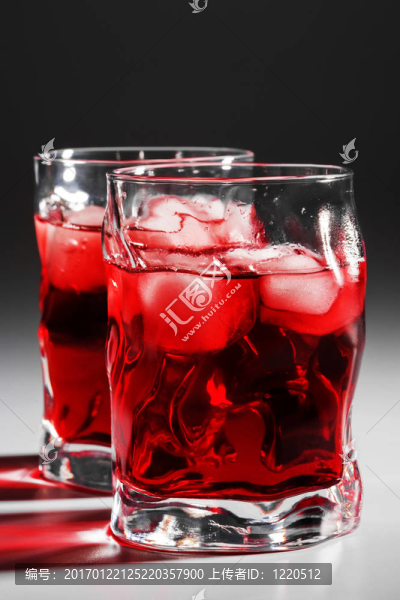 雞尾酒杯