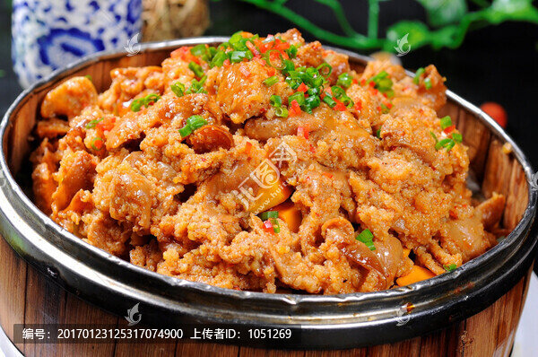 粉蒸肥腸