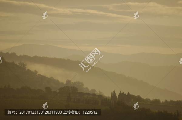 意大利托斯卡納山